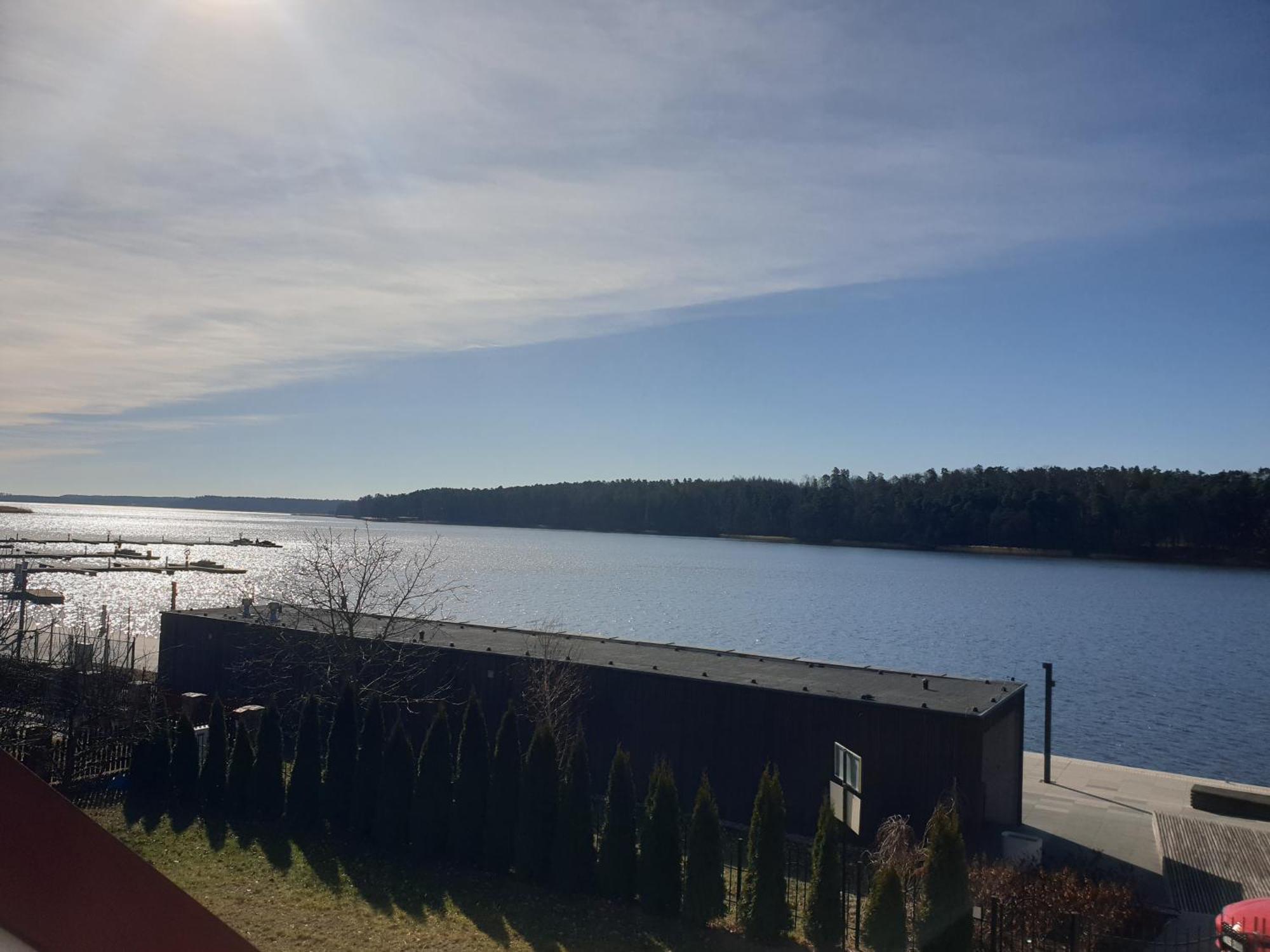 Dom Nad Jeziorem Mikolajki Buitenkant foto
